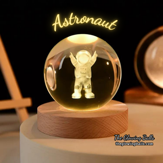3D Astronaut Crystal ball